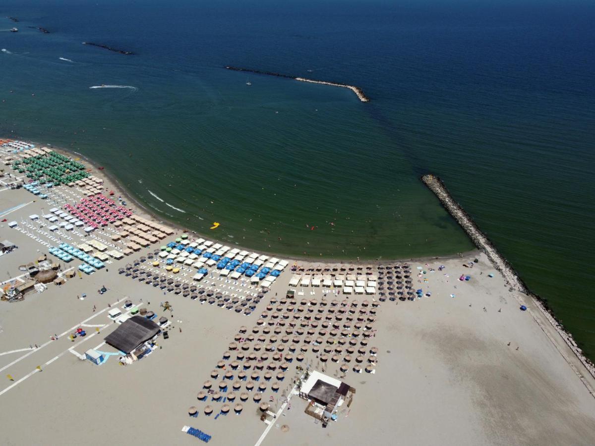 Hotel Parc Mamaia Bagian luar foto